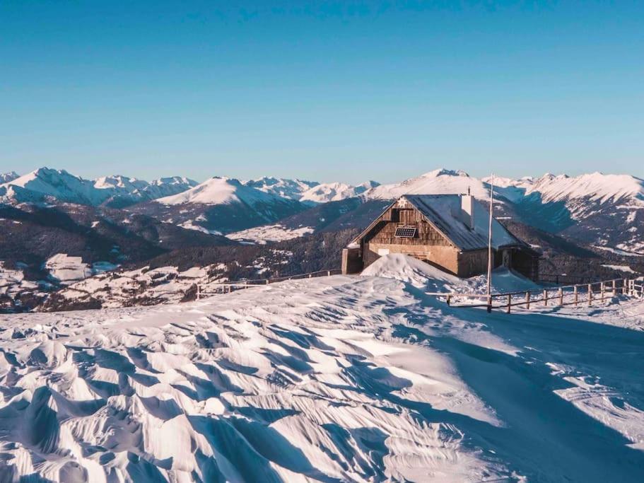 Skier'S Lodge - Best View In Town! Egidi المظهر الخارجي الصورة
